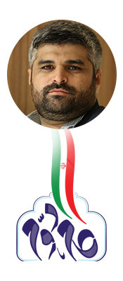 آقای محمدحسین وزارتی کارشناس مسائل سیاسی و فعال رسانه‌ای
